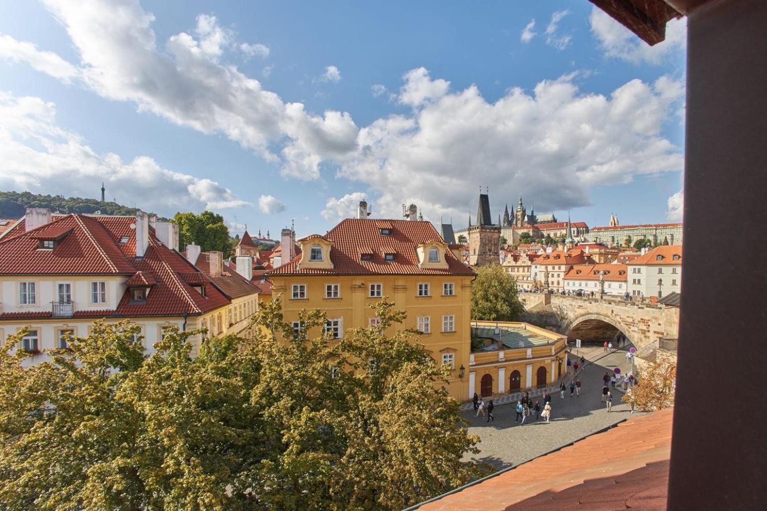 River View Residence By Charles Bridge Prága Kültér fotó