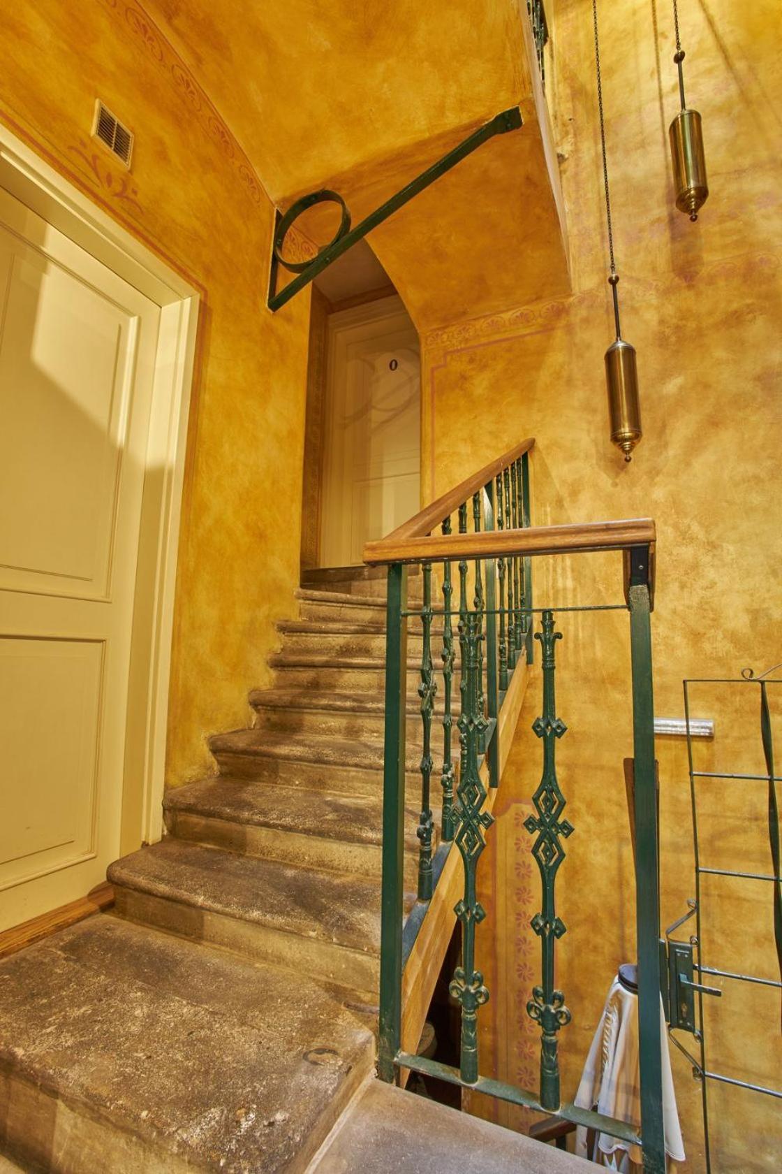 River View Residence By Charles Bridge Prága Kültér fotó
