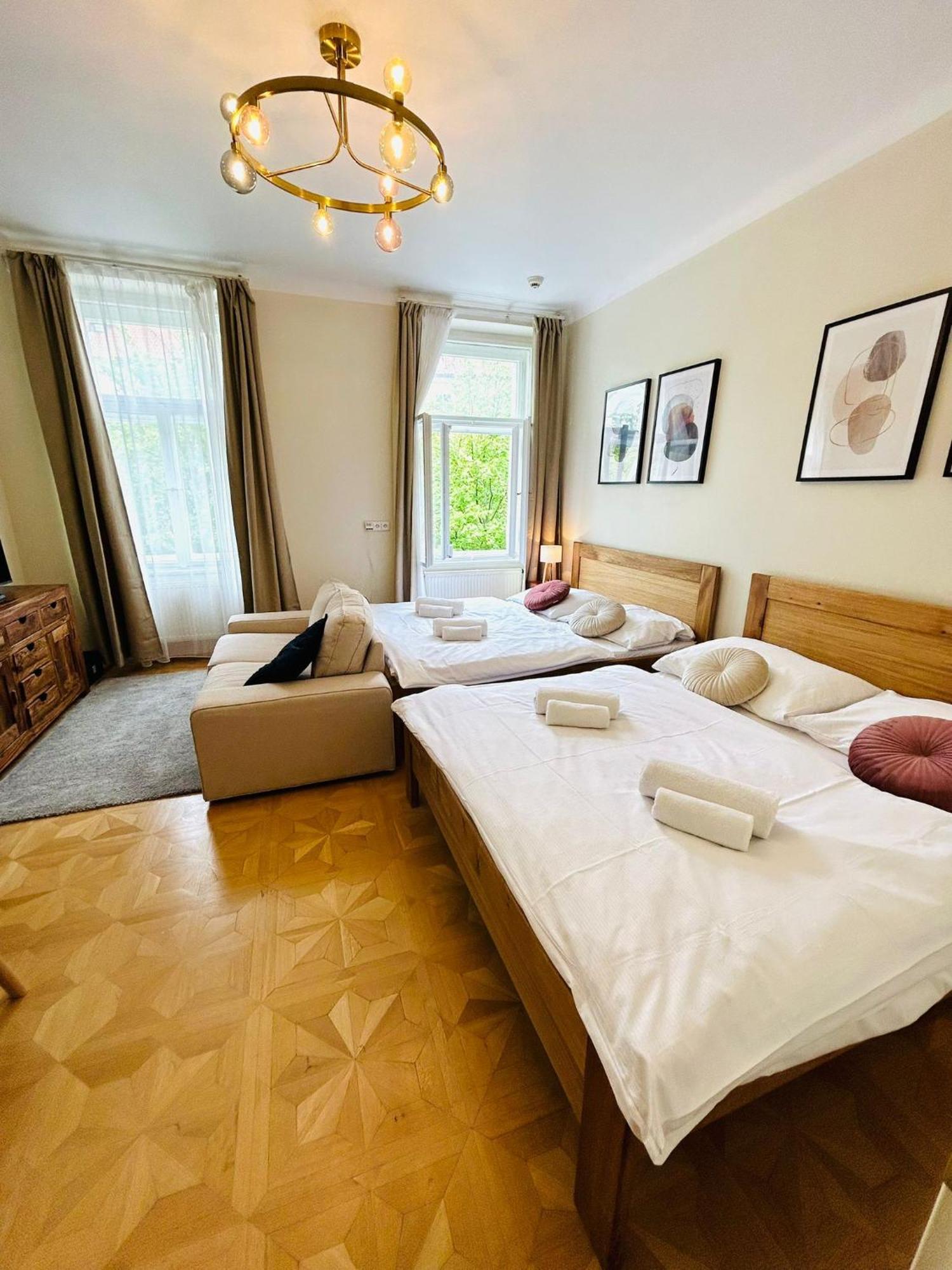 River View Residence By Charles Bridge Prága Kültér fotó